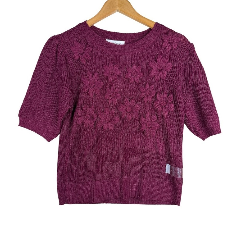 NWT Liz Claiborne Floral Applique Knit Short Sleeve Sweater size Small Burgundy